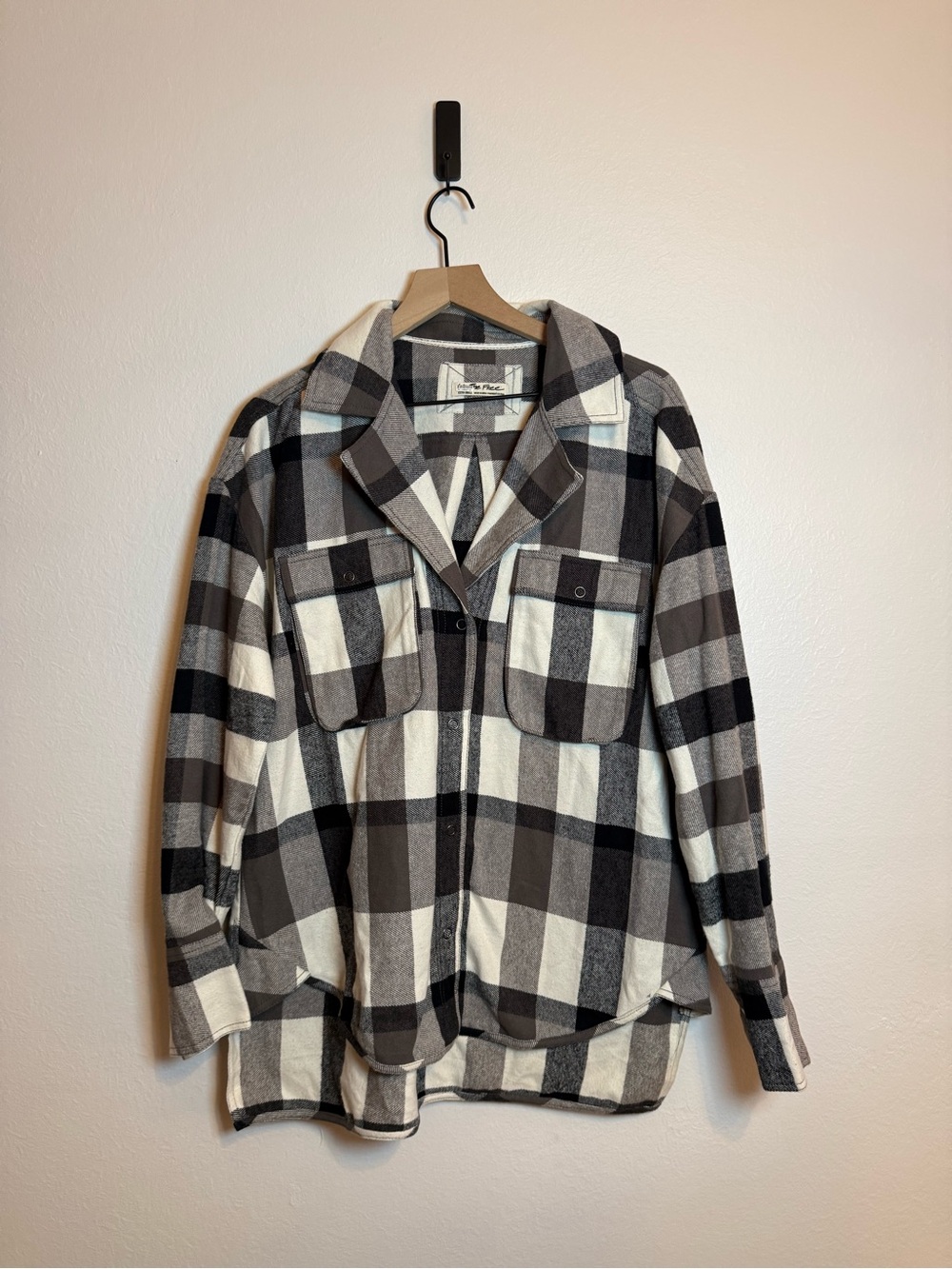 Free People We The Free Izzy Cargo Oversized Shirt - Picture 2 of 6